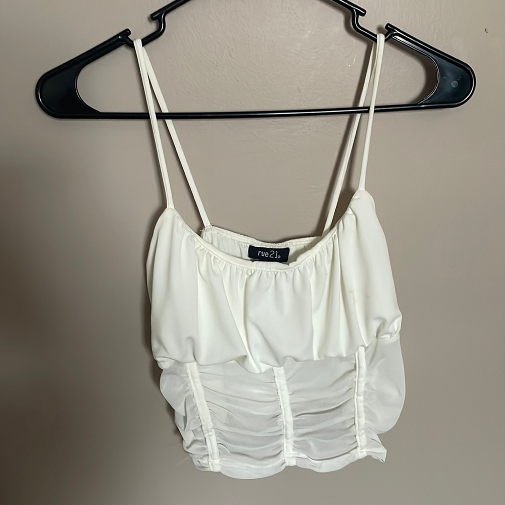 rue21 white tank. size medium.